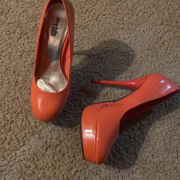 Charlotte Russe woman’s heels size 8 - Picture 2 of 4